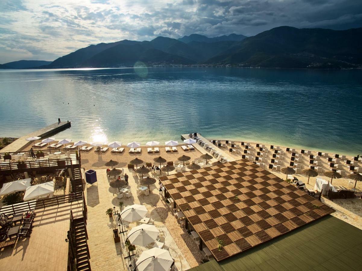 Waikiki Apartments Tivat Exteriér fotografie