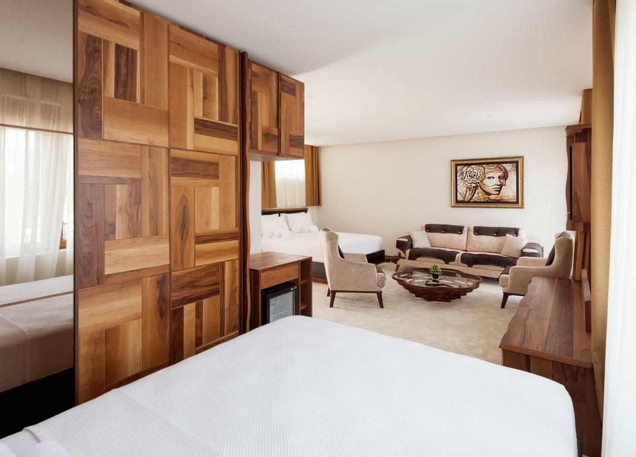 Waikiki Apartments Tivat Exteriér fotografie